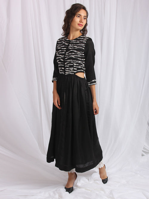 Black Ikat Dupatta Chanderi Kurta Set
