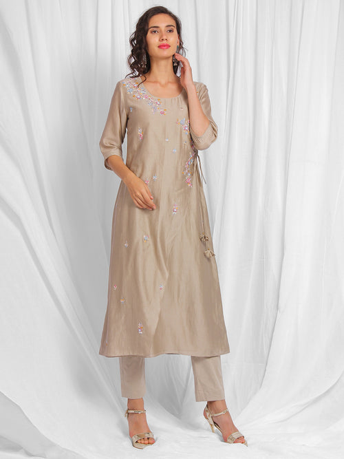 Beige Floral Embroidered Chanderi Kurta Set